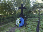 Могила адмирала И.И. Траверсе и его жены Ульрики Брюин на погосте в Романщине