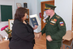 В Лужском агропромышленном техникуме вручен диплом участнику СВО, приехавшему в отпуск