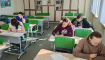 ЕГЭ по-взрослому: пробный экзамен сдают родители выпускников