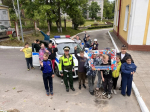 В школьном лагере четвёртой школы сотрудники ГАИ и военной автоинспекции Лужского гарнизона провели праздник безопасности